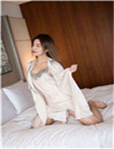 玉女怀春