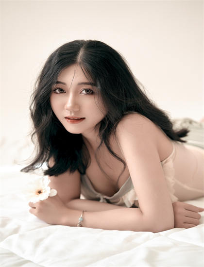 加长版本：《迷离暗夜 第一季》不同结局版本比较大师级的：导演剪辑版差异技术分析