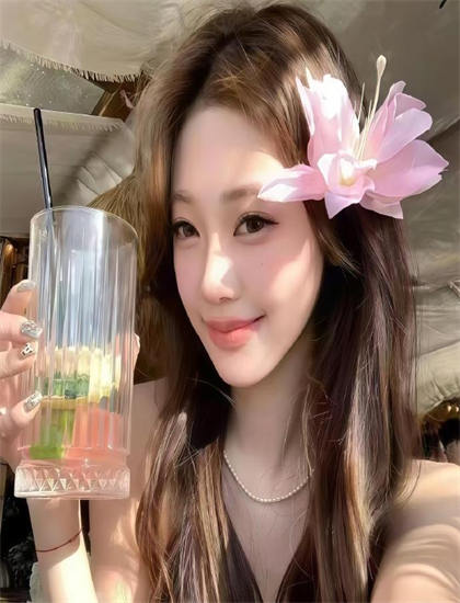 肉丸影视_溜麻古的女人